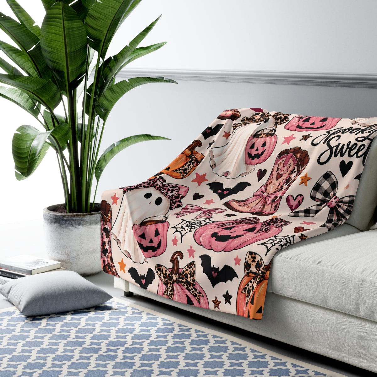 🎃 Spooky Sweet Halloween Sherpa Blanket