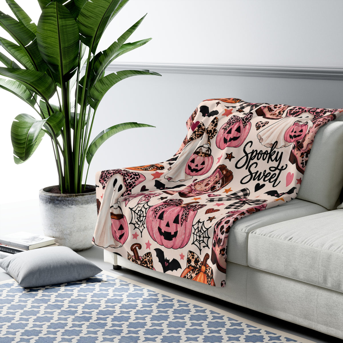 🎃 Spooky Sweet Halloween Sherpa Blanket